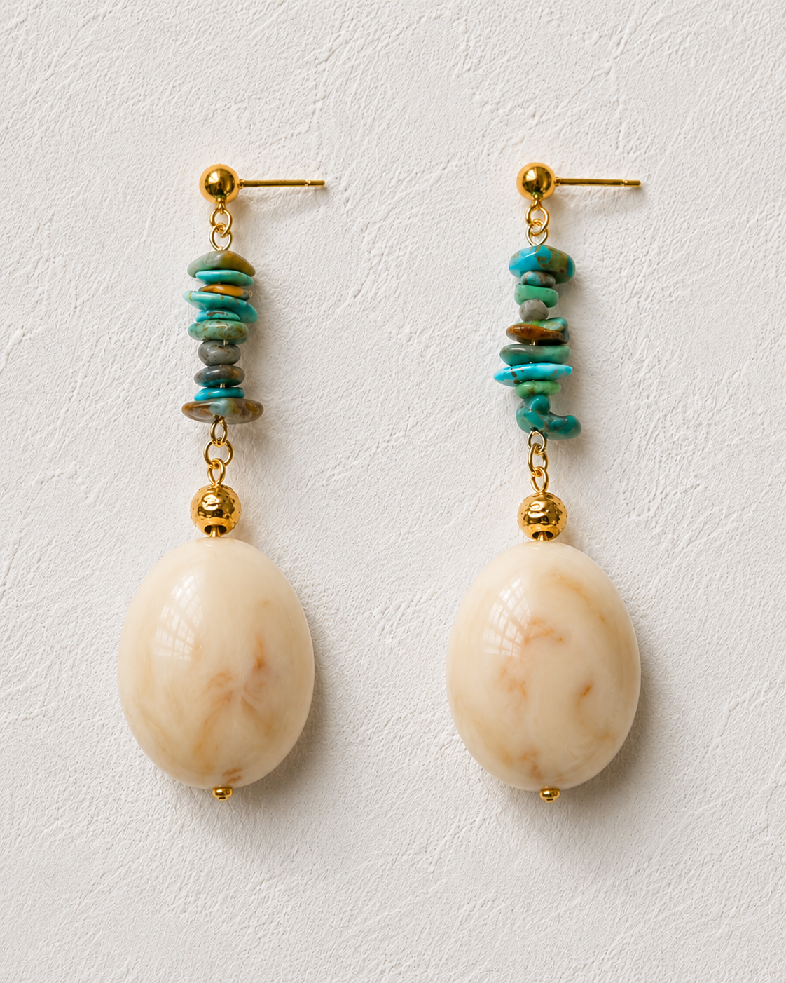 Pendientes Cala con turquesa natural y óvalo marfil